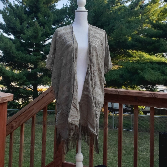 Chico's gray lace fringe oversized cardigan L XL - Picture 3 of 7